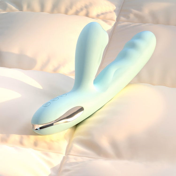 Avery Clit Sucking & G-Spot Thrusting Rabbit Vibrator App Controlled-4
